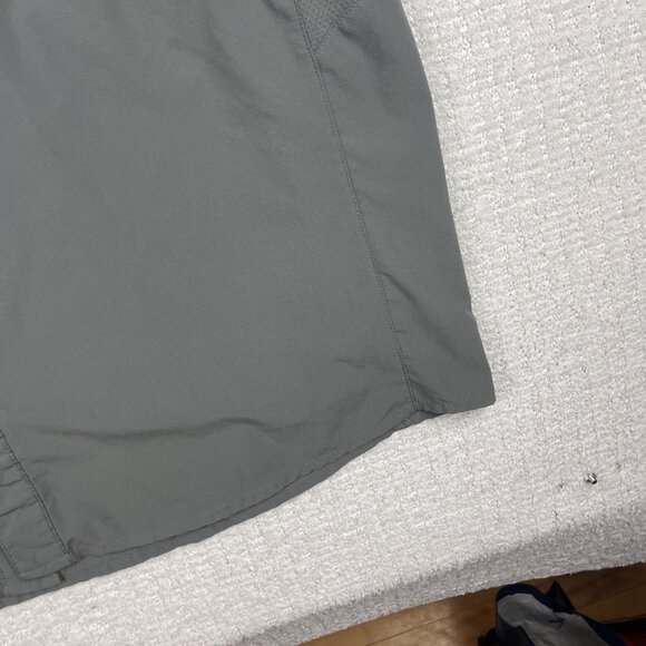 RealTree Fishing Shirt Mens XL Light Gray Button Up Vented Pockets Lightweight - Picture 5 of 16